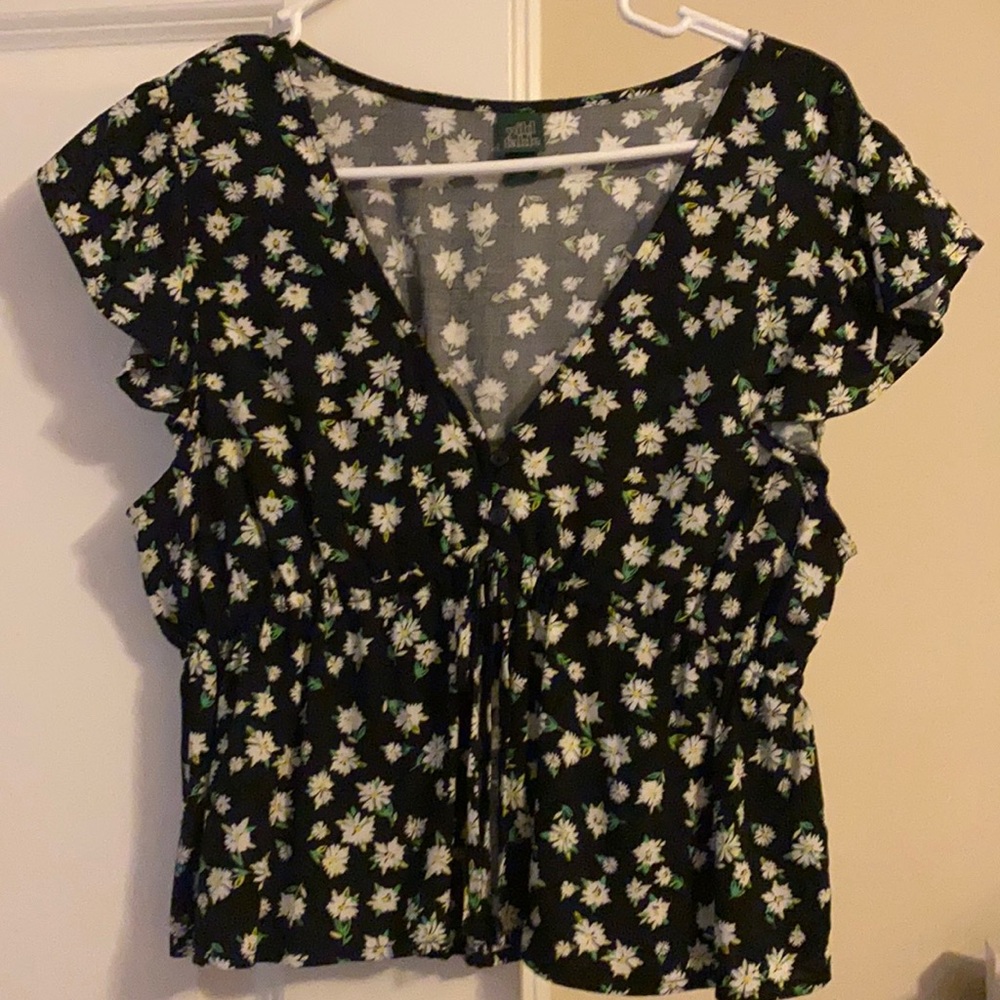 Floral wild fable crop top. Size medium